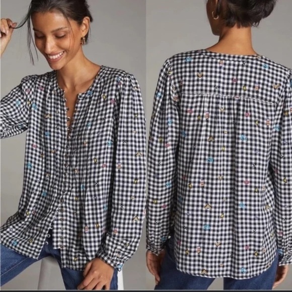 Anthropologie Tops - Anthropologie Pilcro Embroidered Gingham Button Down sz S
